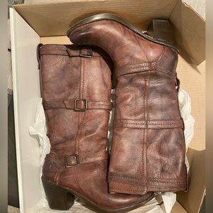Women’s frye boots size 8 brown excellent condition worn twice